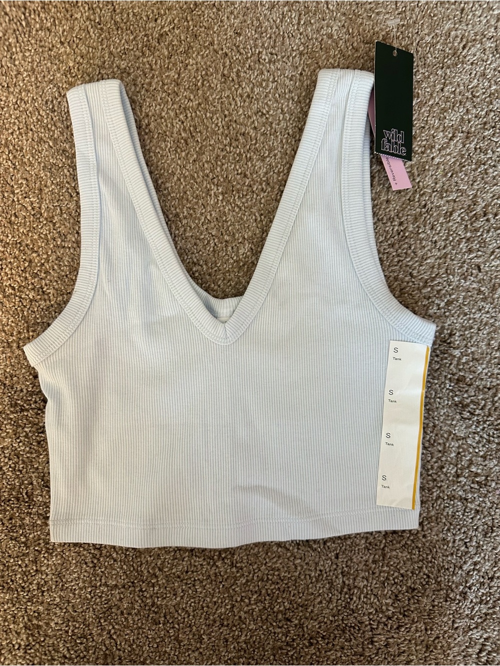 wild fable White Ribbed V-Neck Crop Sports Tank